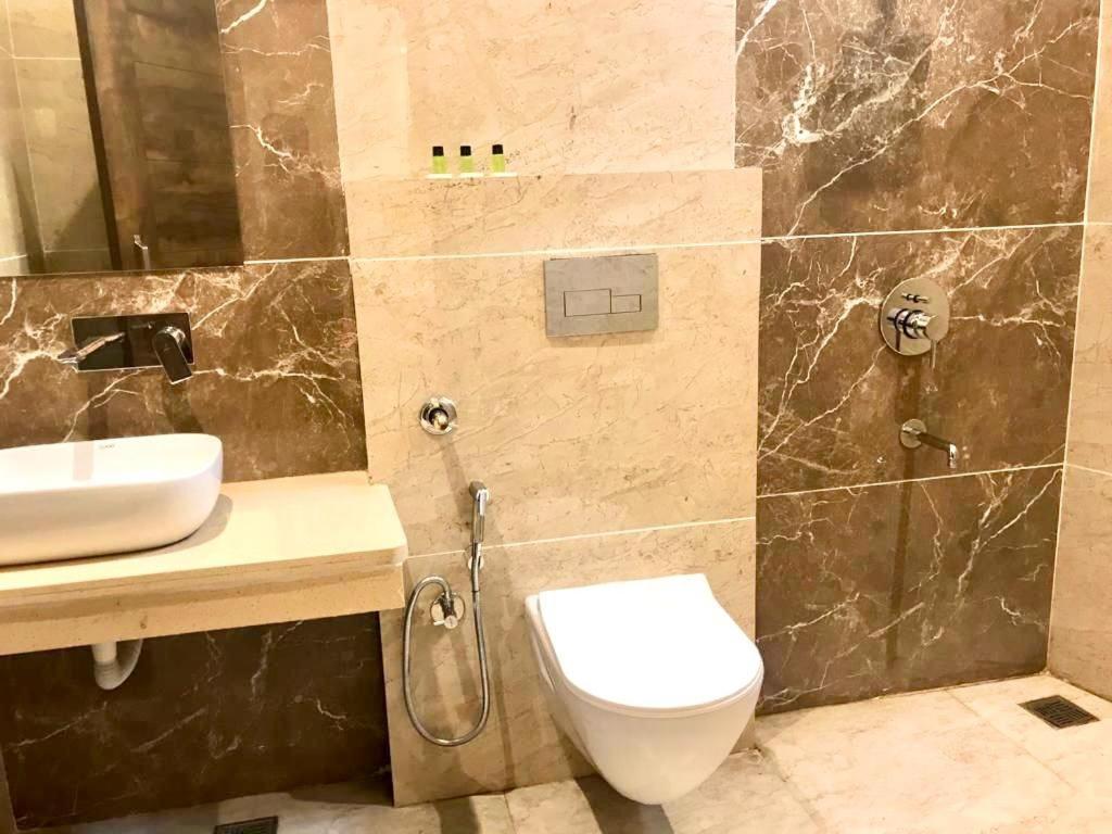 Hampton Hotel - 200 Mt From Golden Temple 阿姆利则 外观 照片