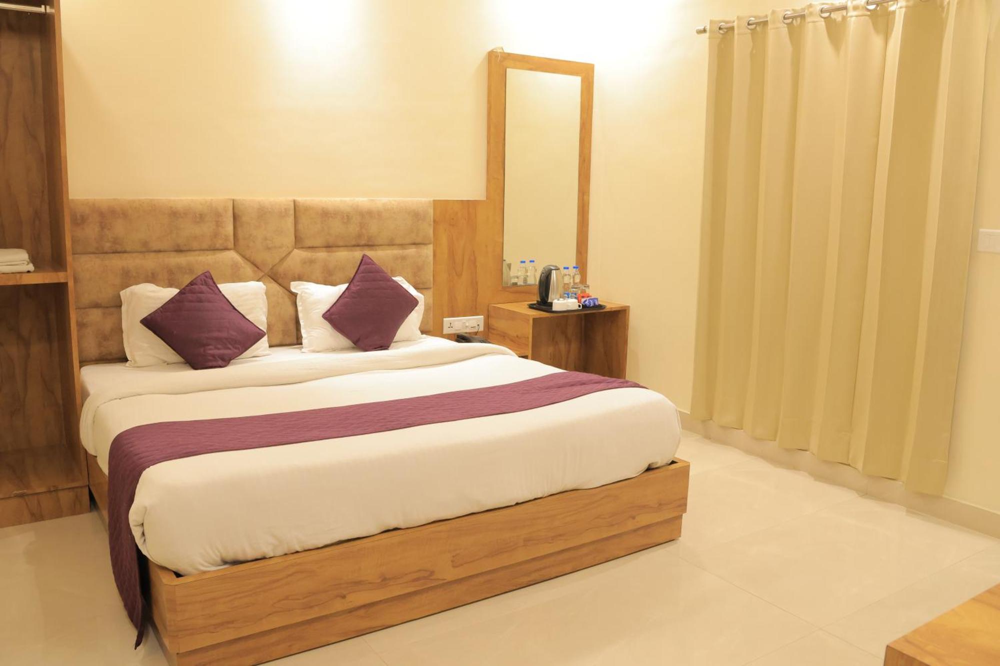 Hampton Hotel - 200 Mt From Golden Temple 阿姆利则 外观 照片